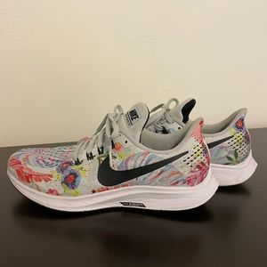 Nike Air Zoom Pegasus 35 sneaker, Size 9